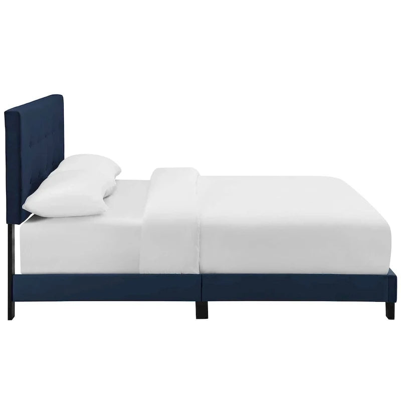 Letto queen size imbottito in velluto
