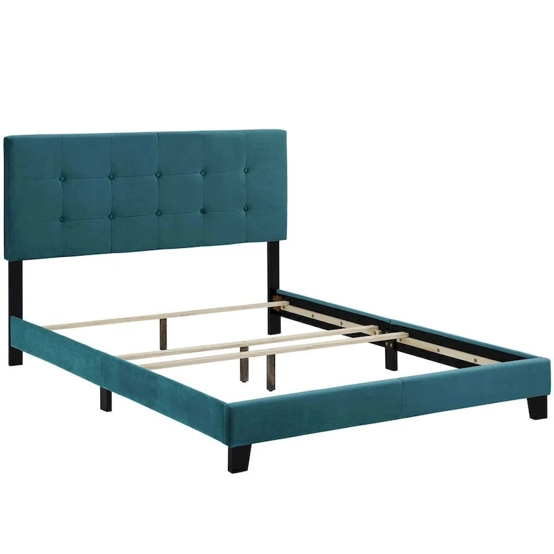 Letto queen size imbottito in velluto