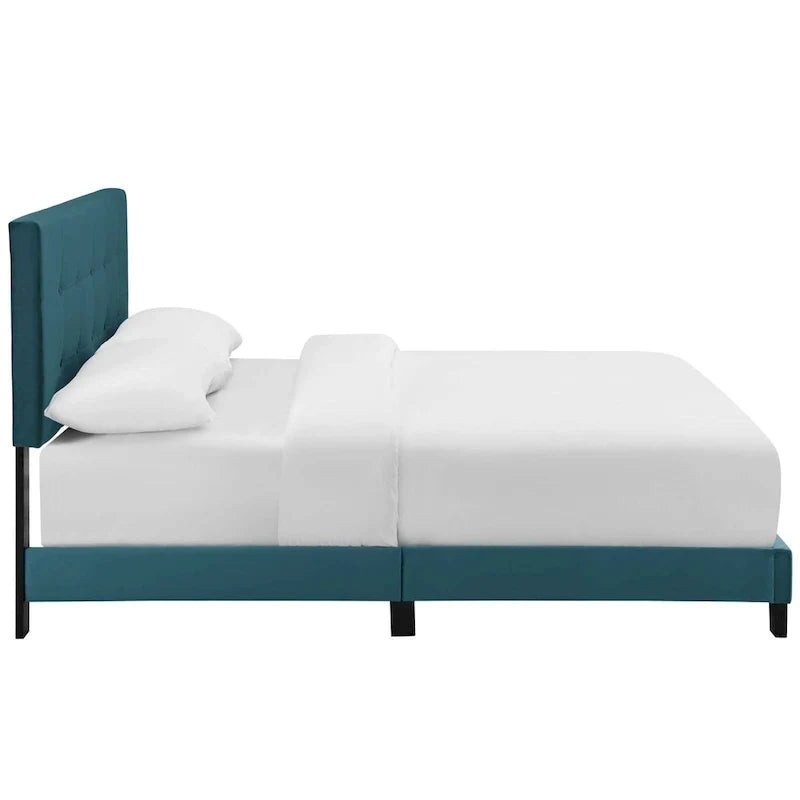 Letto queen size imbottito in velluto